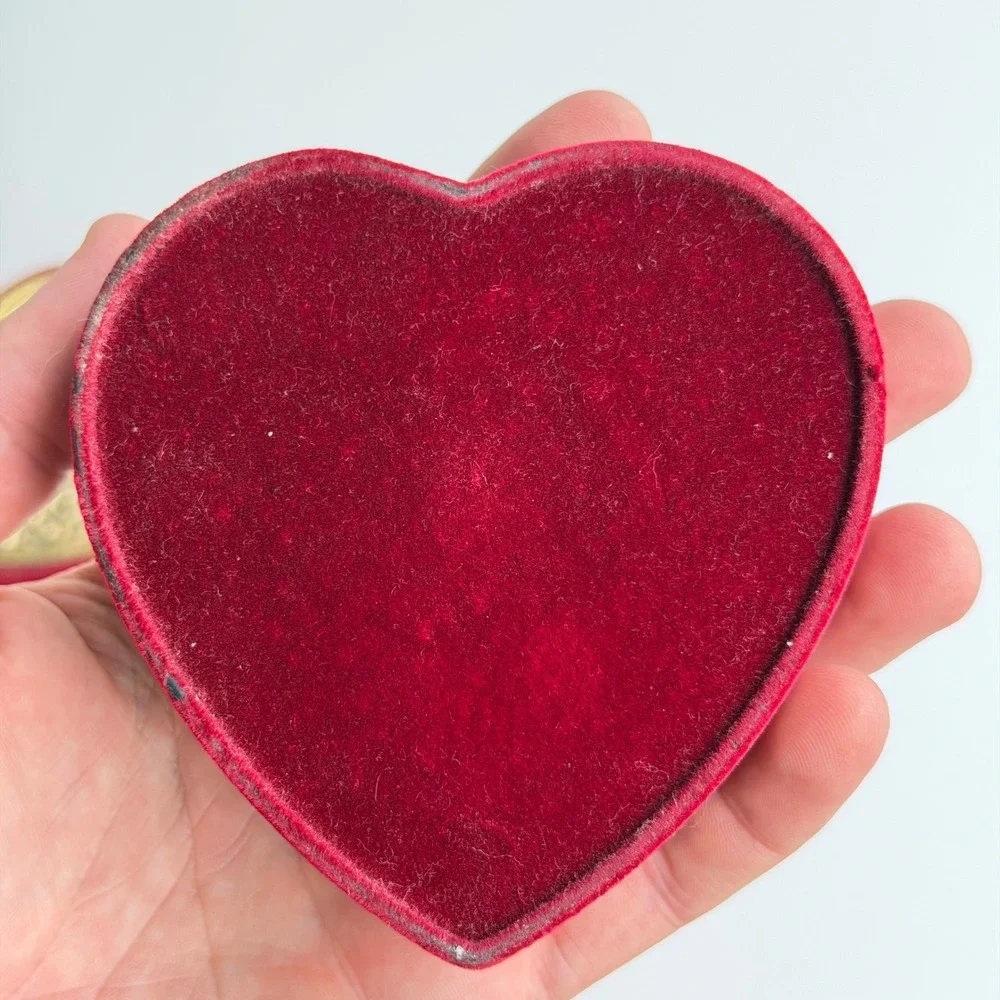 VTG Heart Trinket Box Red Gold Velvet Brass Filigree Jewelry Case Old World